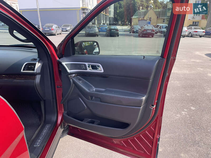 Внедорожник / Кроссовер Ford Explorer 2014 в Виннице
