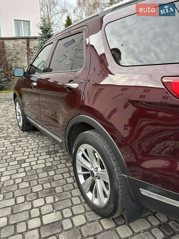 Позашляховик / Кросовер Ford Explorer 2018 в Кременці фото 10 Позашляховик / Кросовер Ford Explorer 2018 в Кременці