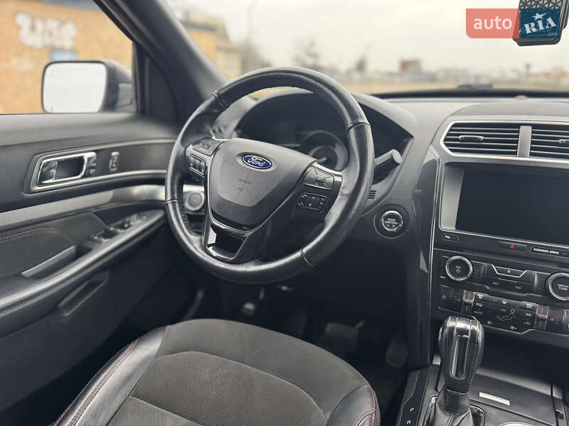 Внедорожник / Кроссовер Ford Explorer 2018 в Попельне фото 49 Внедорожник / Кроссовер Ford Explorer 2018 в Попельне