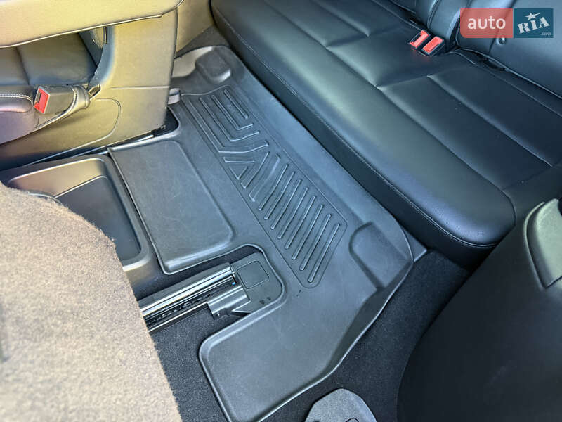 Внедорожник / Кроссовер Ford Explorer 2019 в Ковеле