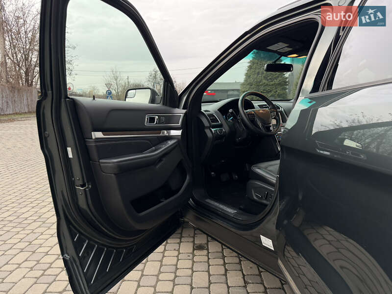 Внедорожник / Кроссовер Ford Explorer 2016 в Ивано-Франковске