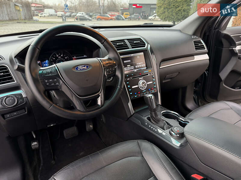 Внедорожник / Кроссовер Ford Explorer 2016 в Ивано-Франковске