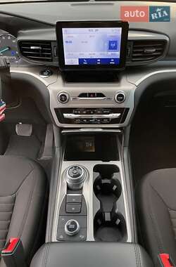 Внедорожник / Кроссовер Ford Explorer 2020 в Киеве