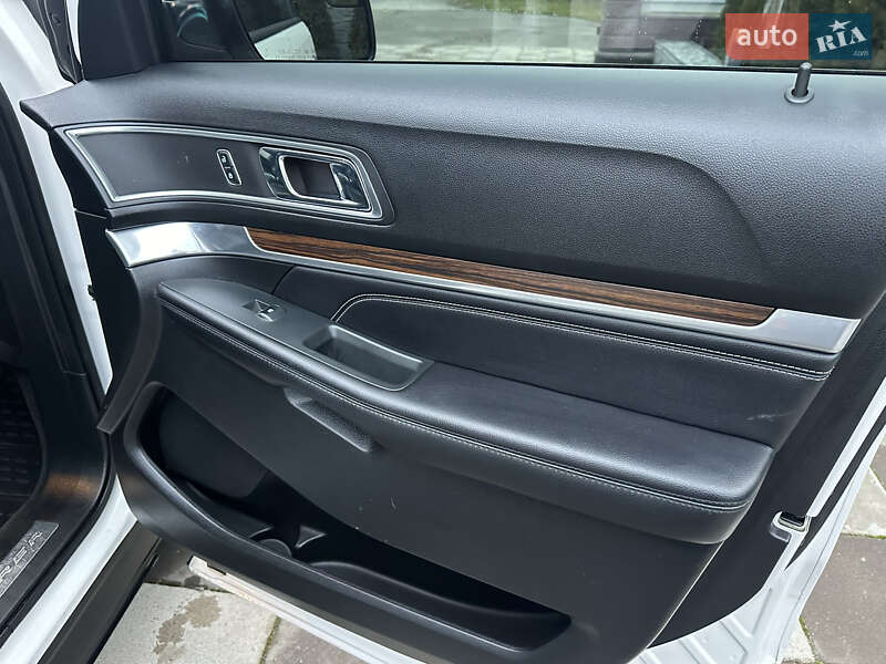 Внедорожник / Кроссовер Ford Explorer 2016 в Летичеве фото 59 Внедорожник / Кроссовер Ford Explorer 2016 в Летичеве