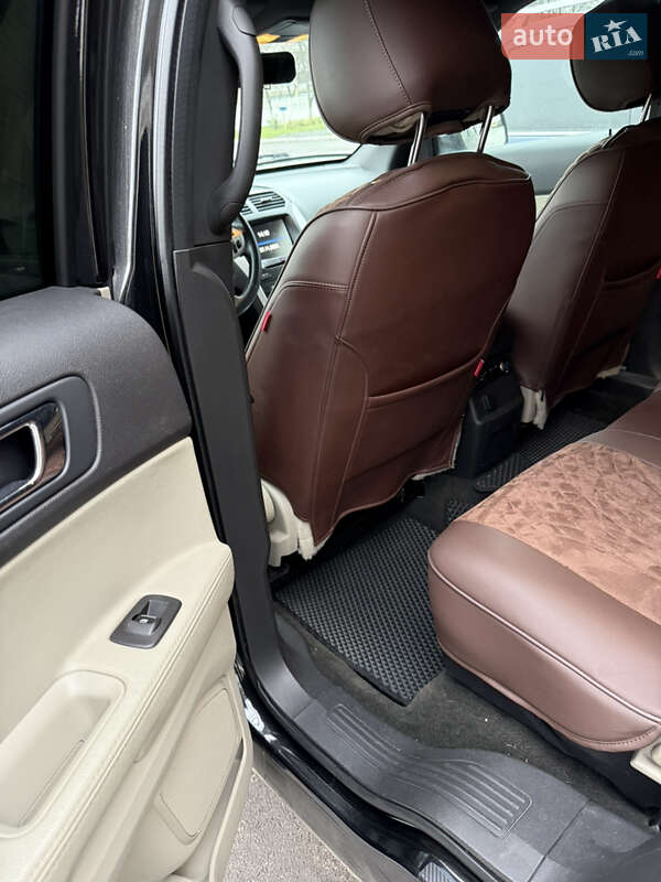 Позашляховик / Кросовер Ford Explorer 2015 в Києві фото 8 Позашляховик / Кросовер Ford Explorer 2015 в Києві