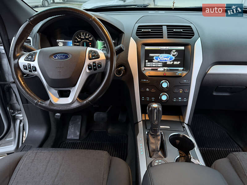 Внедорожник / Кроссовер Ford Explorer 2014 в Ивано-Франковске