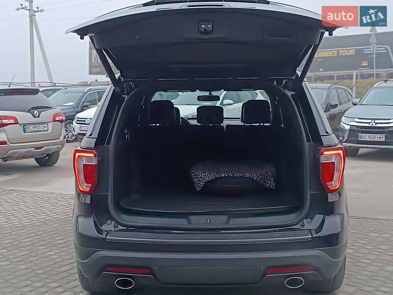 Позашляховик / Кросовер Ford Explorer 2018 в Львові