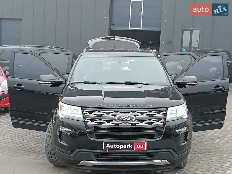 Позашляховик / Кросовер Ford Explorer 2018 в Львові