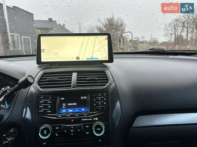 Позашляховик / Кросовер Ford Explorer 2017 в Ковелі