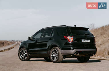 Внедорожник / Кроссовер Ford Explorer 2016 в Одессе