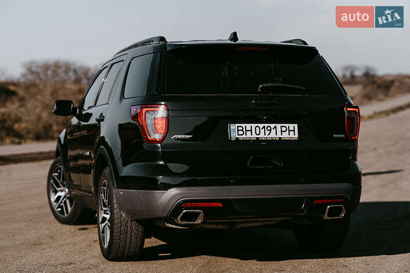 Внедорожник / Кроссовер Ford Explorer 2016 в Одессе