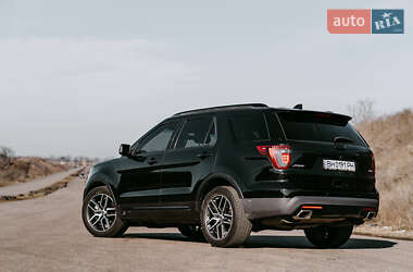 Внедорожник / Кроссовер Ford Explorer 2016 в Одессе