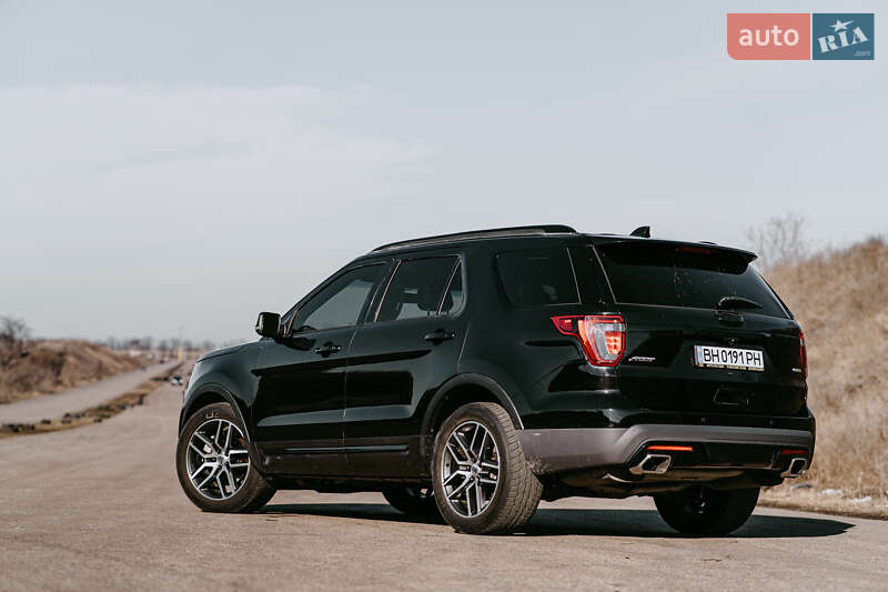 Внедорожник / Кроссовер Ford Explorer 2016 в Одессе