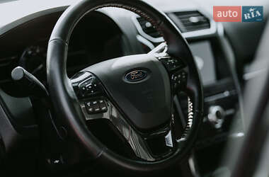 Внедорожник / Кроссовер Ford Explorer 2016 в Одессе