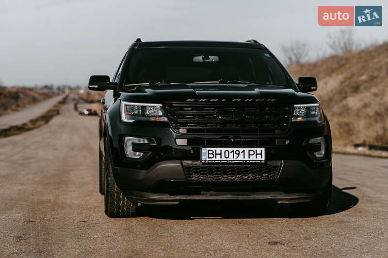 Внедорожник / Кроссовер Ford Explorer 2016 в Одессе