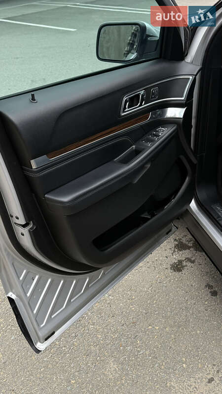 Внедорожник / Кроссовер Ford Explorer 2017 в Одессе