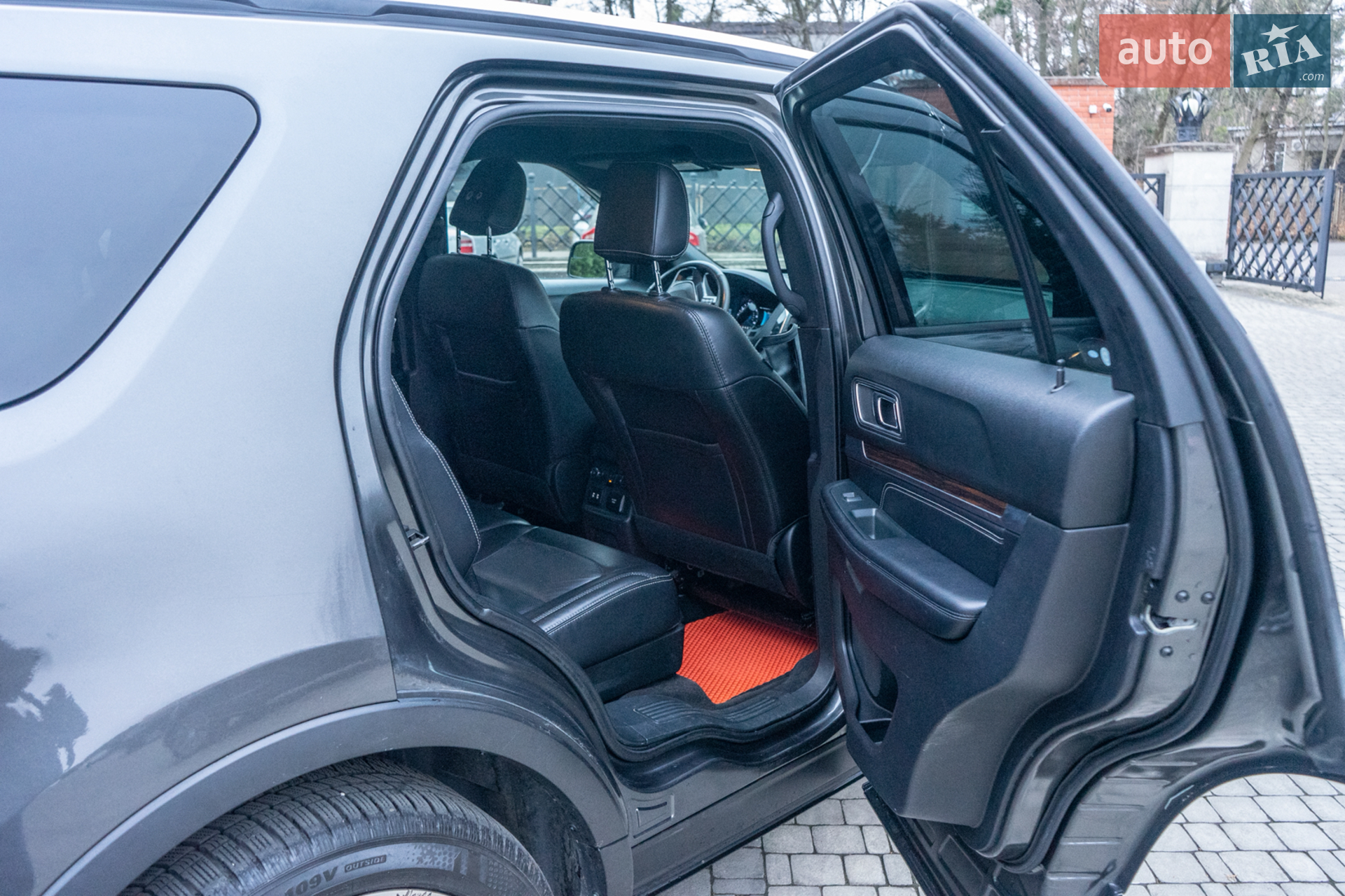 2018 Ford Explorer - мініатюра 11