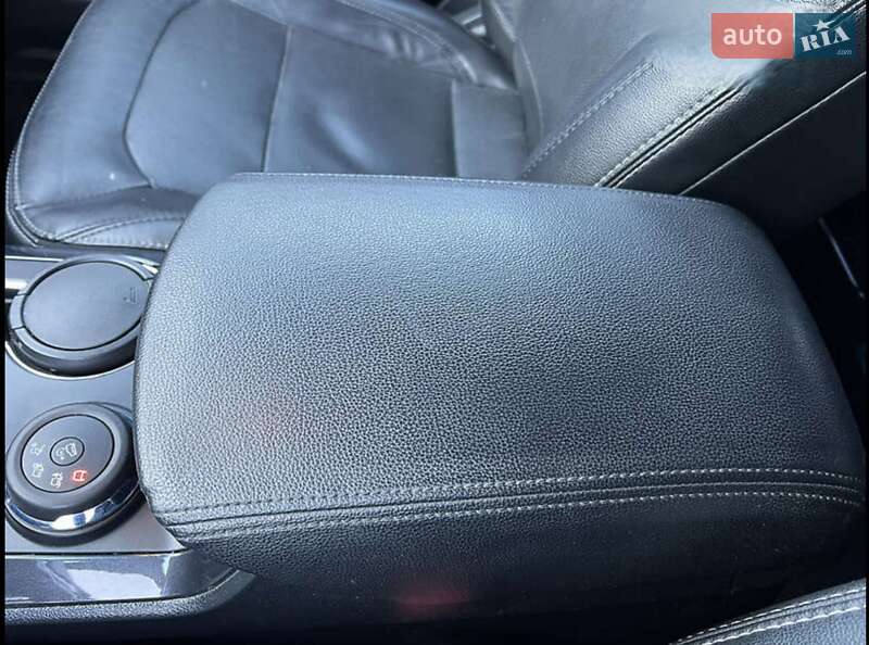 Позашляховик / Кросовер Ford Explorer 2016 в Ковелі фото 47 Позашляховик / Кросовер Ford Explorer 2016 в Ковелі