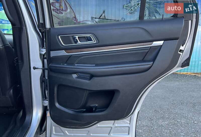 Позашляховик / Кросовер Ford Explorer 2016 в Ковелі фото 57 Позашляховик / Кросовер Ford Explorer 2016 в Ковелі