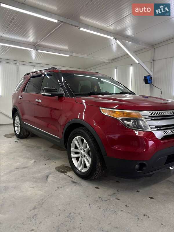 Позашляховик / Кросовер Ford Explorer 2014 в Ланівці