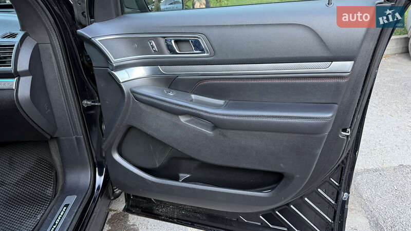 Позашляховик / Кросовер Ford Explorer 2015 в Одесі