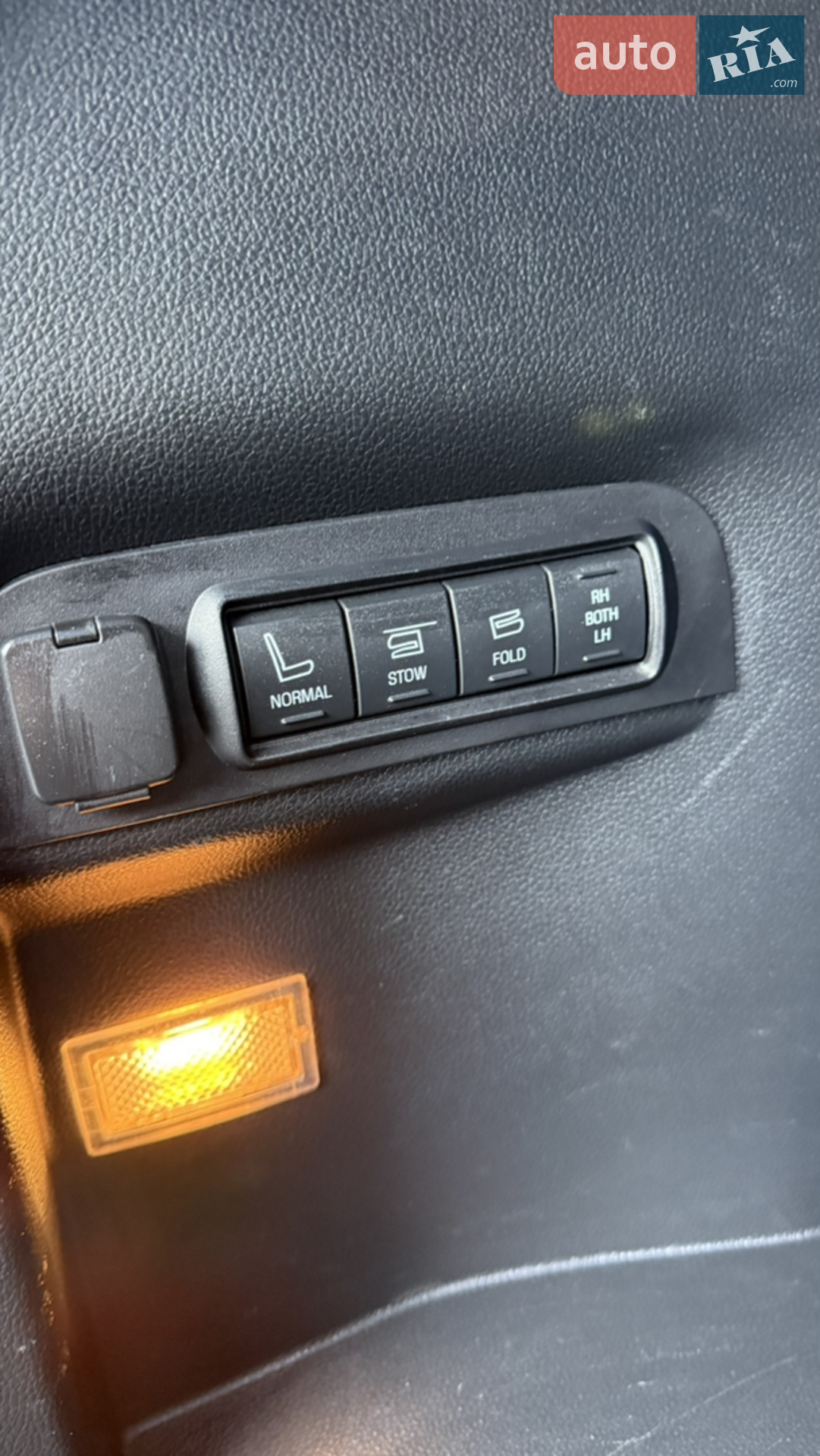 2015 Ford Explorer - мініатюра 28