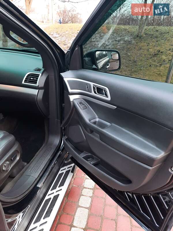 Внедорожник / Кроссовер Ford Explorer 2014 в Ивано-Франковске