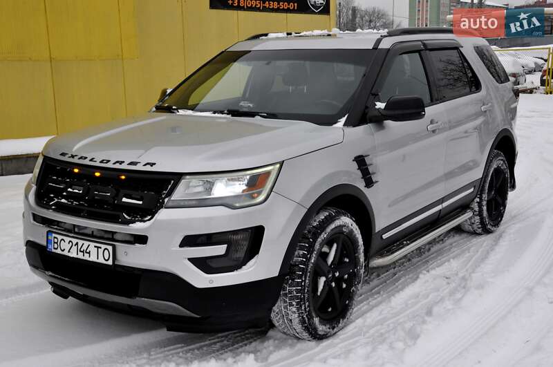 Внедорожник / Кроссовер Ford Explorer 2016 в Львове