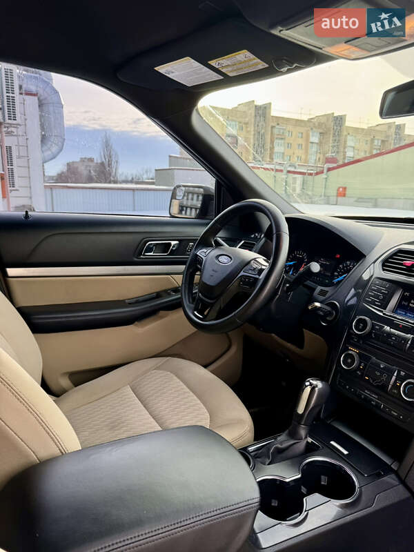 Внедорожник / Кроссовер Ford Explorer 2017 в Виннице