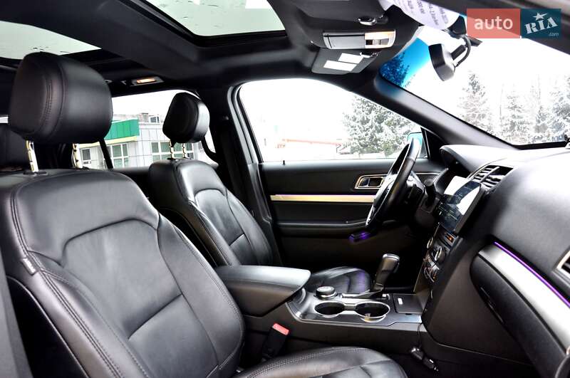 Внедорожник / Кроссовер Ford Explorer 2016 в Львове