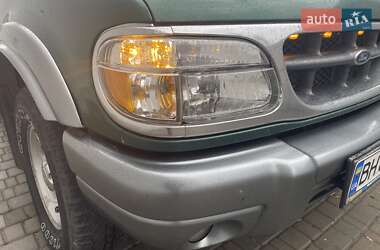 Внедорожник / Кроссовер Ford Explorer 2000 в Одессе