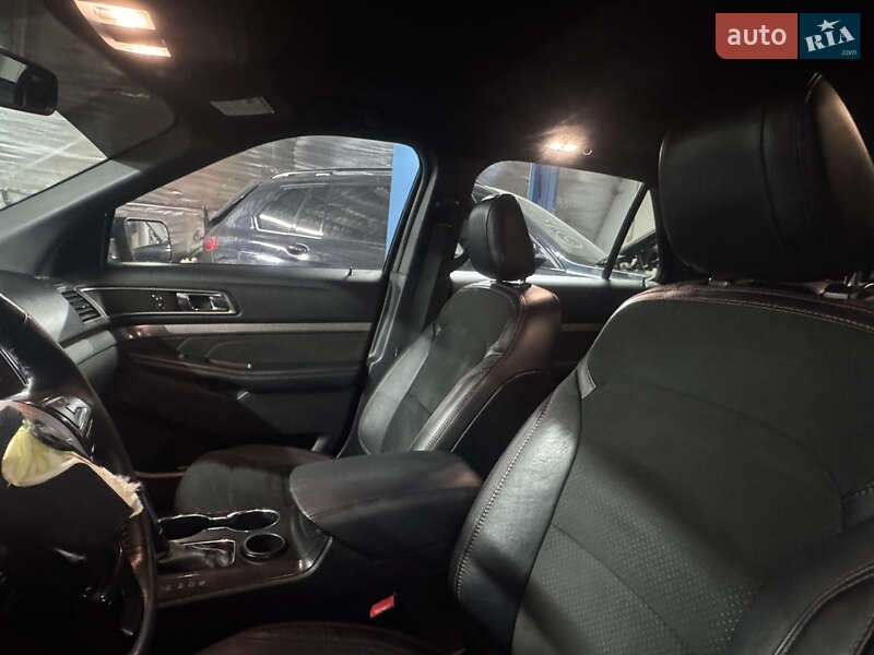 Позашляховик / Кросовер Ford Explorer 2019 в Львові