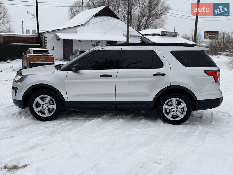 Позашляховик / Кросовер Ford Explorer 2018 в Макарові