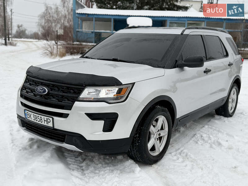 Позашляховик / Кросовер Ford Explorer 2018 в Макарові