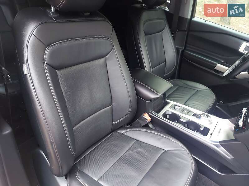 Внедорожник / Кроссовер Ford Explorer 2020 в Киеве