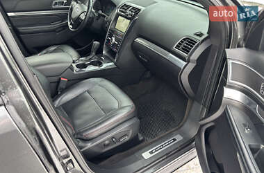 Позашляховик / Кросовер Ford Explorer 2017 в Полтаві