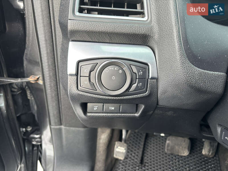 Внедорожник / Кроссовер Ford Explorer 2017 в Полтаве
