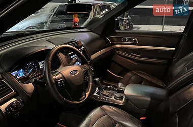 Позашляховик / Кросовер Ford Explorer 2016 в Бучі