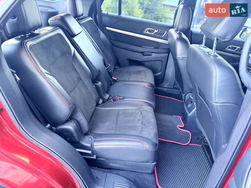 Позашляховик / Кросовер Ford Explorer 2018 в Шепетівці