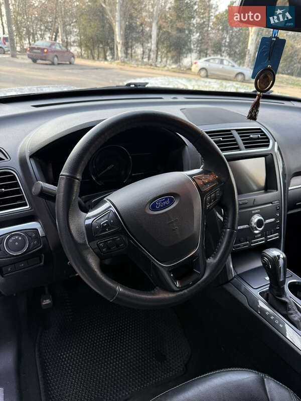 Позашляховик / Кросовер Ford Explorer 2019 в Миколаєві