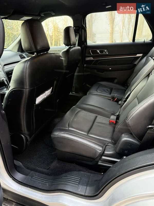 Позашляховик / Кросовер Ford Explorer 2019 в Миколаєві