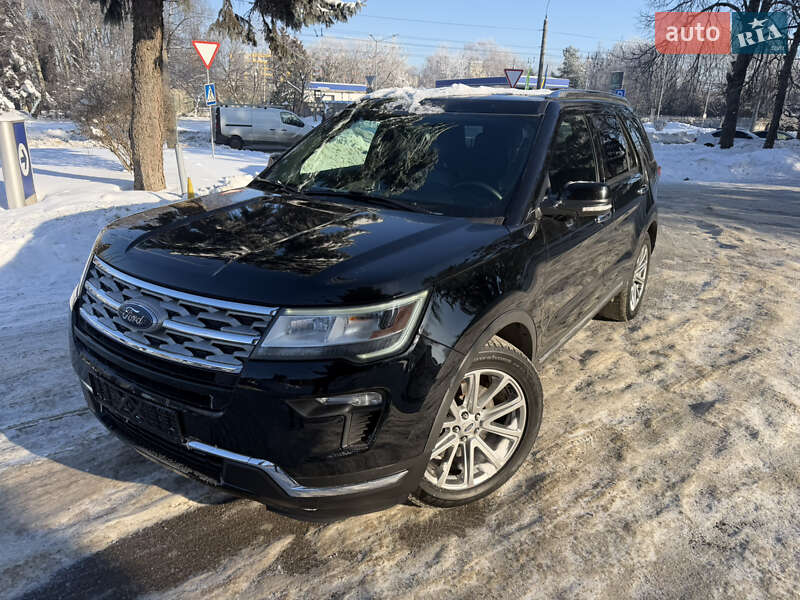 Позашляховик / Кросовер Ford Explorer 2017 в Рівному