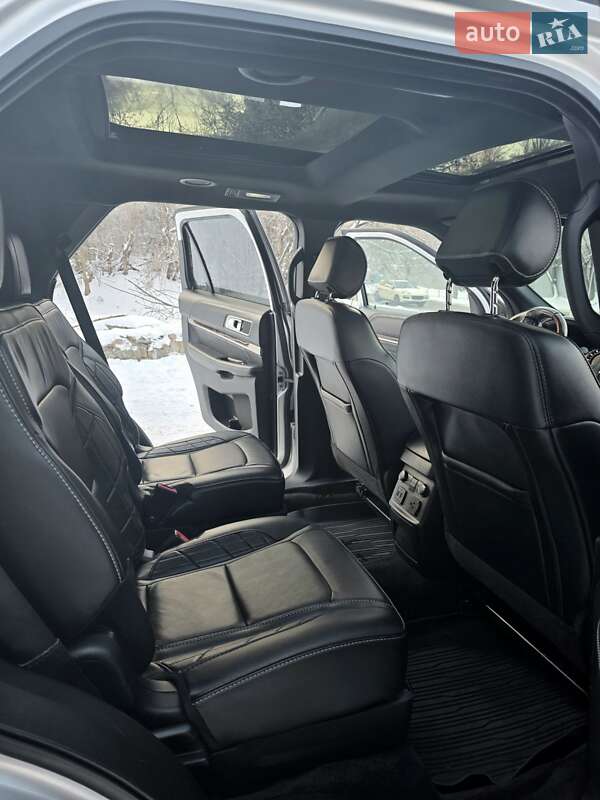 Позашляховик / Кросовер Ford Explorer 2017 в Києві