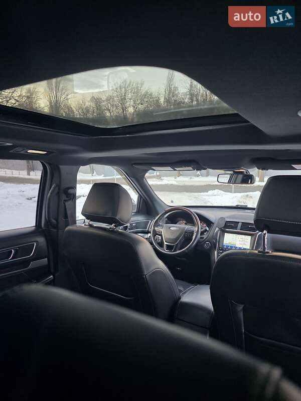 Позашляховик / Кросовер Ford Explorer 2017 в Києві