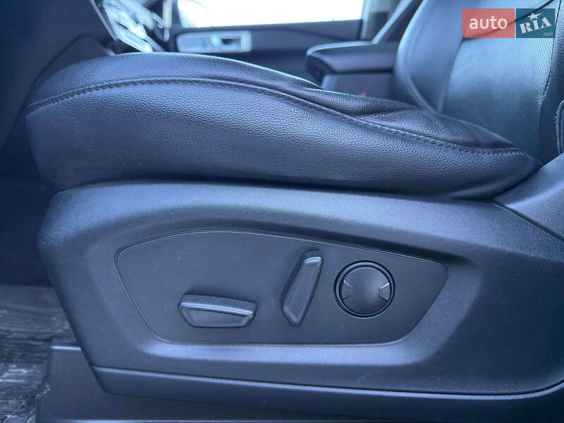 Позашляховик / Кросовер Ford Explorer 2021 в Львові
