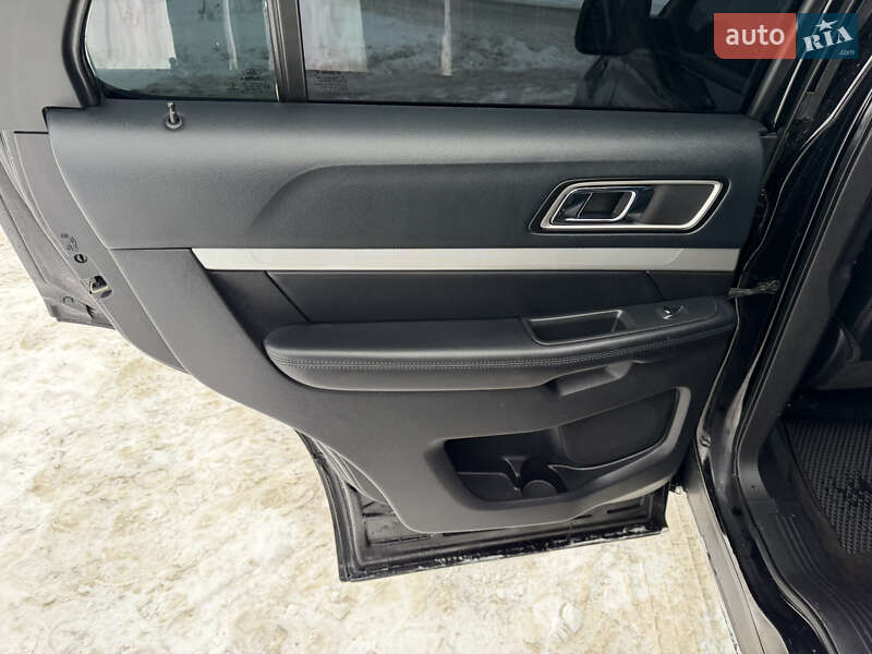 Позашляховик / Кросовер Ford Explorer 2015 в Вінниці