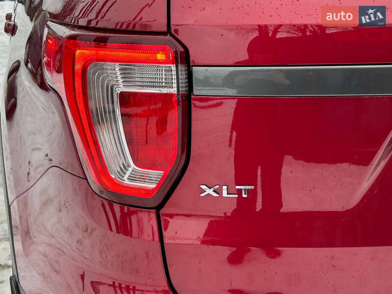 Внедорожник / Кроссовер Ford Explorer 2018 в Стрые