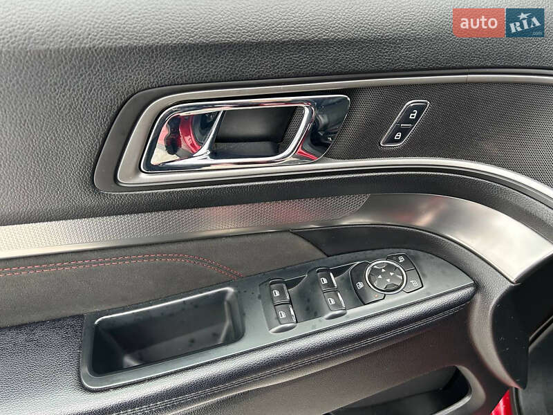 Внедорожник / Кроссовер Ford Explorer 2018 в Стрые