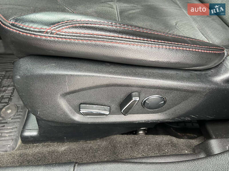 Внедорожник / Кроссовер Ford Explorer 2018 в Стрые