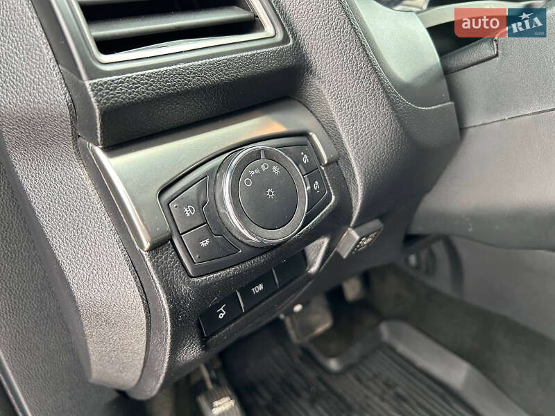 Внедорожник / Кроссовер Ford Explorer 2018 в Стрые